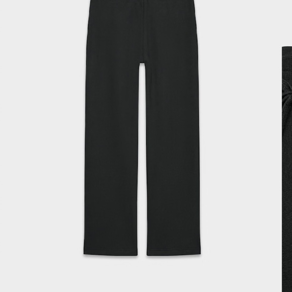 Aritzia Cozy Sweatfleece Perfect Fit Sweatshirt and Banded Sweatpants - Picture 14 of 15